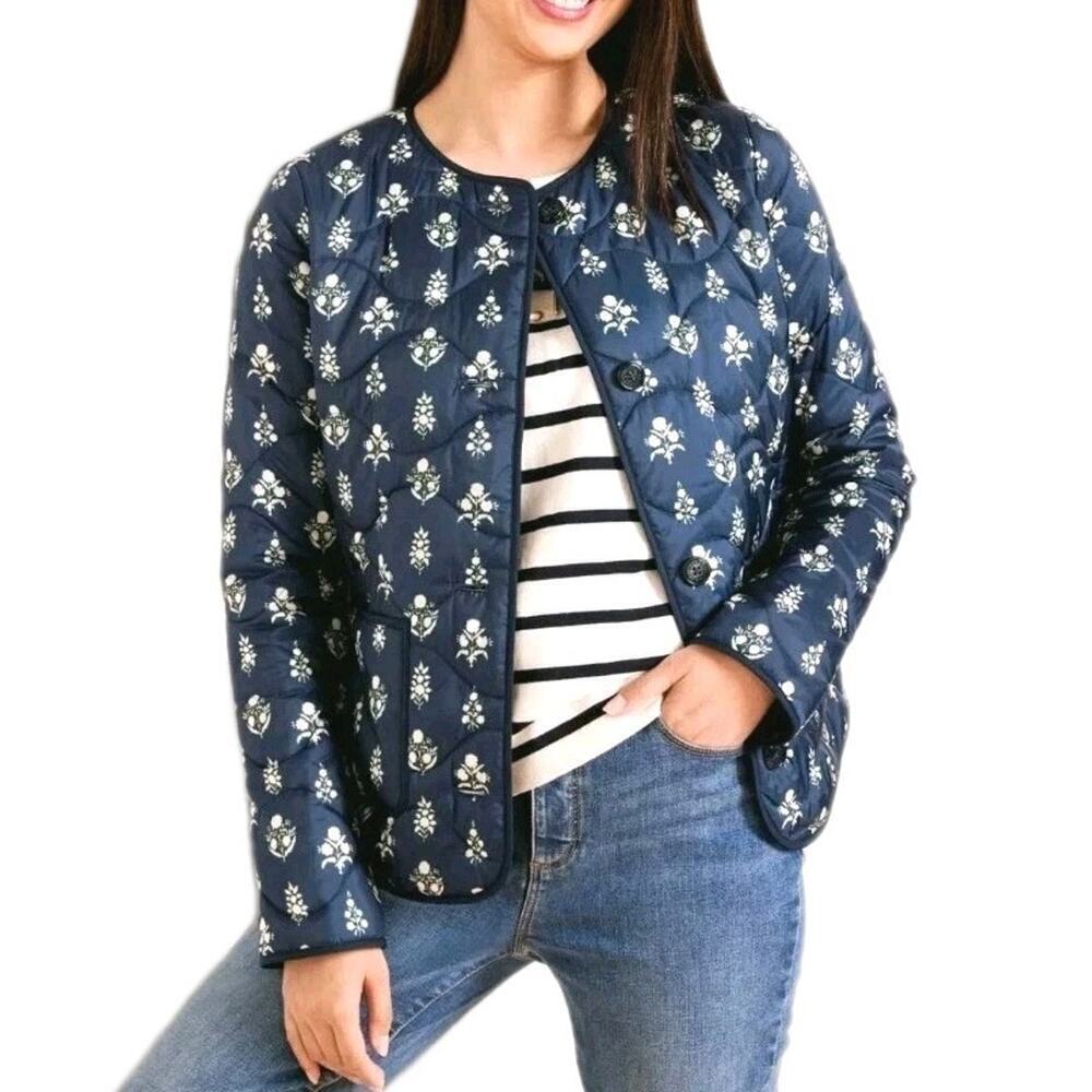 Talbots ~Woman Size M Petite~ Blue/White Floral Quilted Collarless Jacket NWT.
